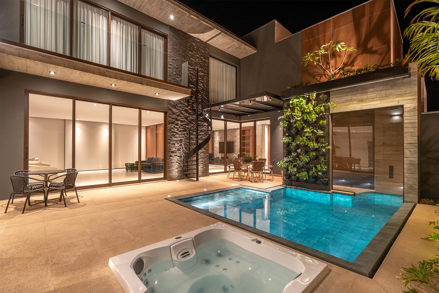 DSC07749-HDR copy.jpg